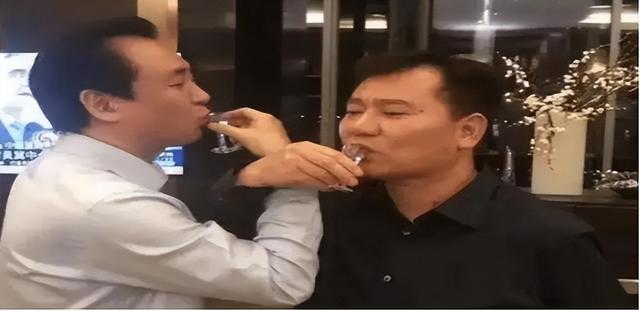 Ͷ��9��ŷԪ����Ű����ҵ��˳����̵�������˧��˫������