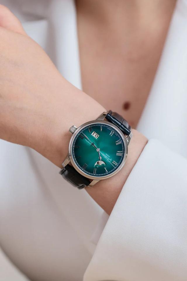 �����յ�ԭ����ֵ���������������100öʢ���̣�Ʒλ�߲�ײ����