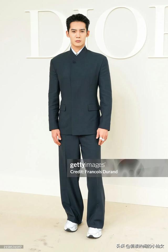 Dior����֮ҹ���ǹ�ֵ����������˧��һ�����������Ǳ�������ȥ��