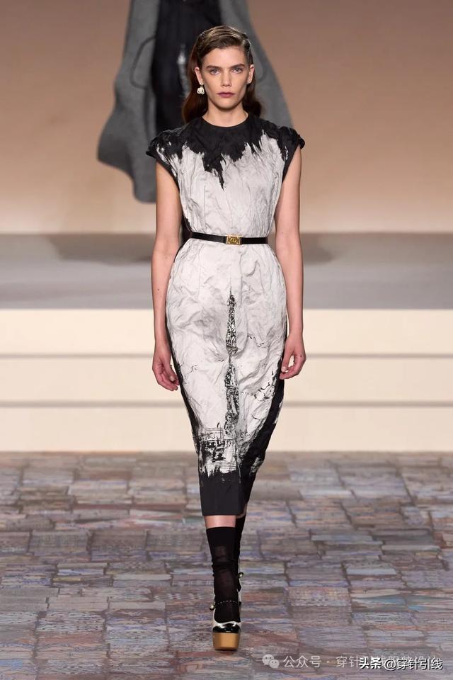 Dior��"The New Look"�����������ﲻͬʱ���ĵϰ±�־��������