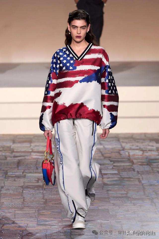 Dior��"The New Look"�����������ﲻͬʱ���ĵϰ±�־��������