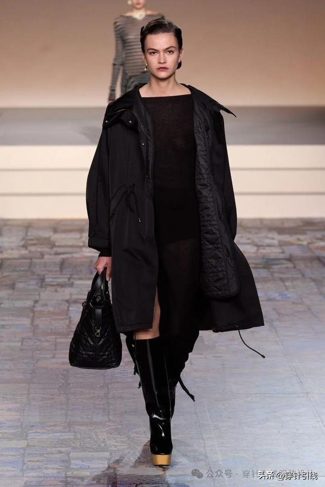 Dior��"The New Look"�����������ﲻͬʱ���ĵϰ±�־��������