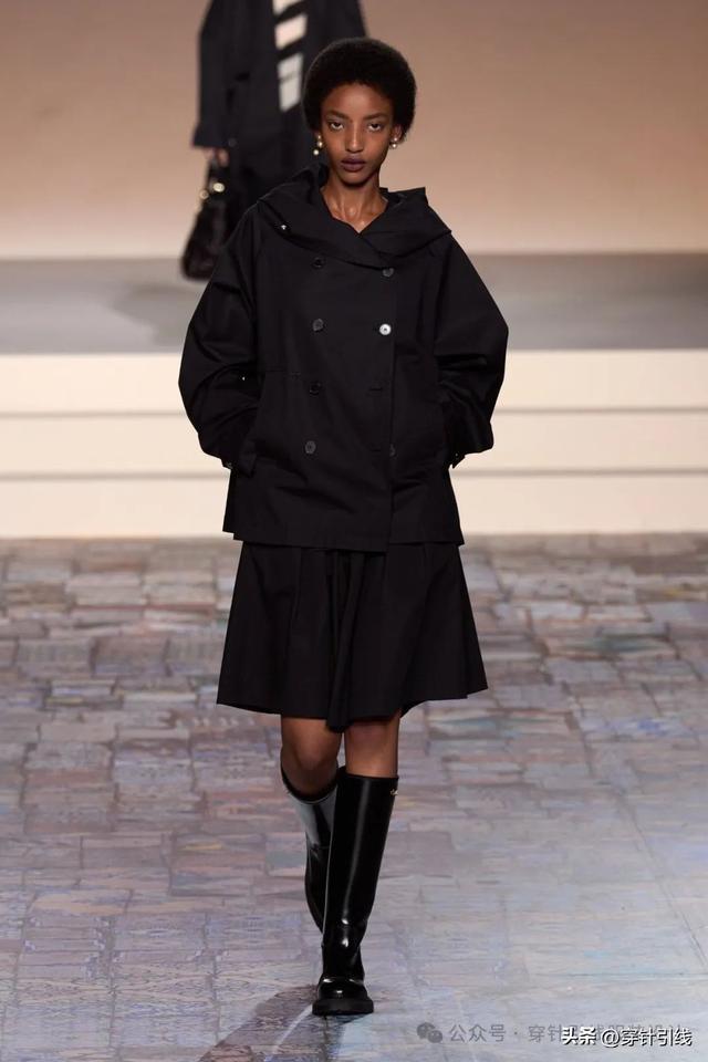 Dior��"The New Look"�����������ﲻͬʱ���ĵϰ±�־��������