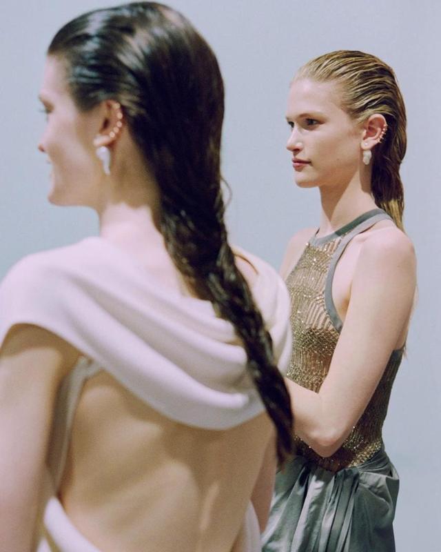 �ϰ¶����ﶬ�߶��㣺�˶�Ԫ����ŵ�������ײ