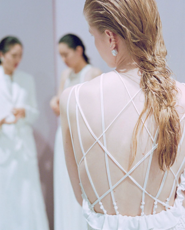 �ϰ¶����ﶬ�߶��㣺�˶�Ԫ����ŵ�������ײ