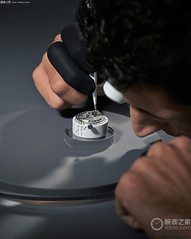 ���չ��Ʒ�̵㣬һ���Ƴ��˶���BIG BANG��