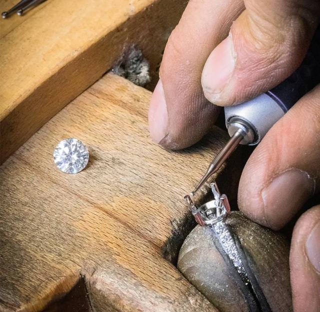 580����Ԫ����������Ȼ����1��7�����������ű��������