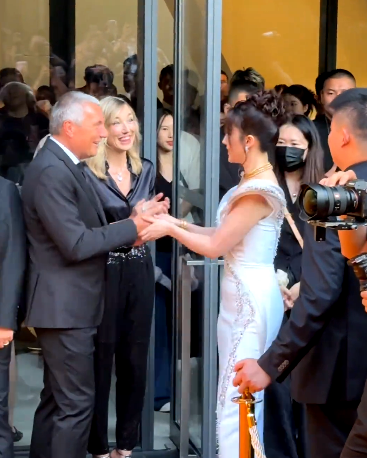 ��������һ�����������Բ��������ƣ������������������һ��