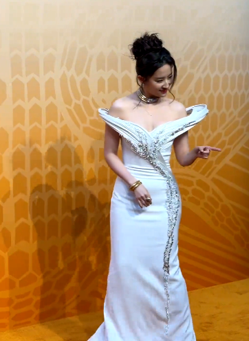 ��������һ�����������Բ��������ƣ������������������һ��