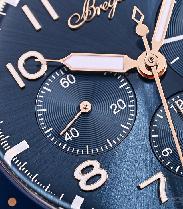 ����30�򣬱��ᡰ��ɼơ����ѷ��б��ġ��컨�塱��������