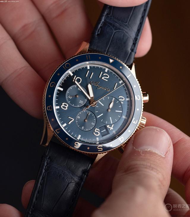 ����30�򣬱��ᡰ��ɼơ����ѷ��б��ġ��컨�塱��������