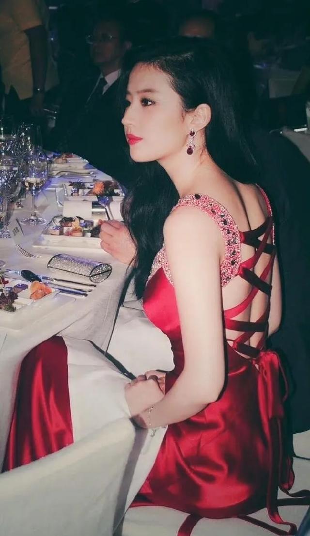 Ʊ֮У֯費