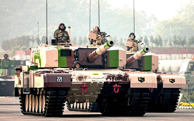 ����졢ˤ�ɻ���ӡ�Ⱦ�������Ĳ��У����ǹ����ڹ����ͣ�