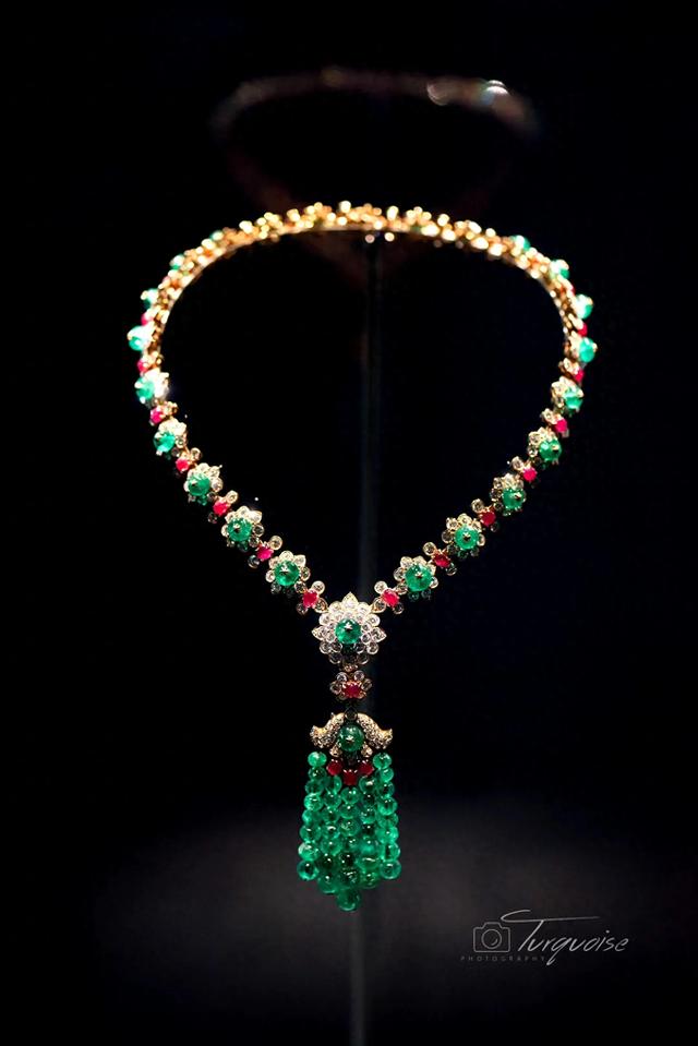 1982űK𡢺챦ʯʯĸű?