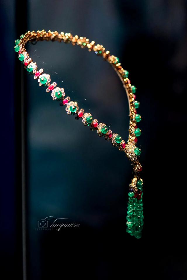 1982űK𡢺챦ʯʯĸű?