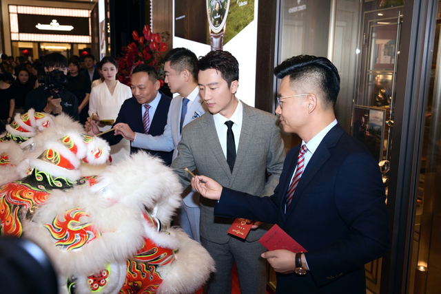 ����Я��Ʒ�ƴ�ʹ�������챦��֣�ݴ�����ר���꿪ҵ