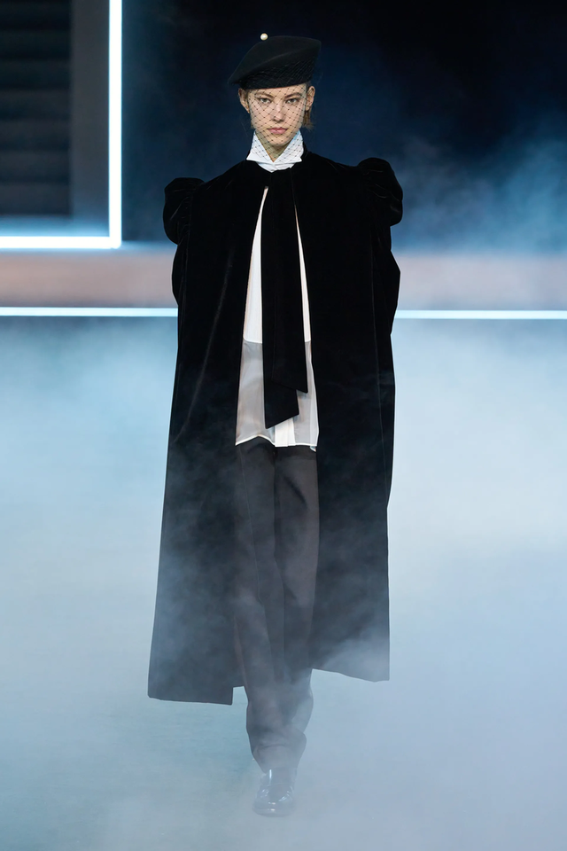 Dior 2025��������չ�ݽ�֯����װ��� ������˵������