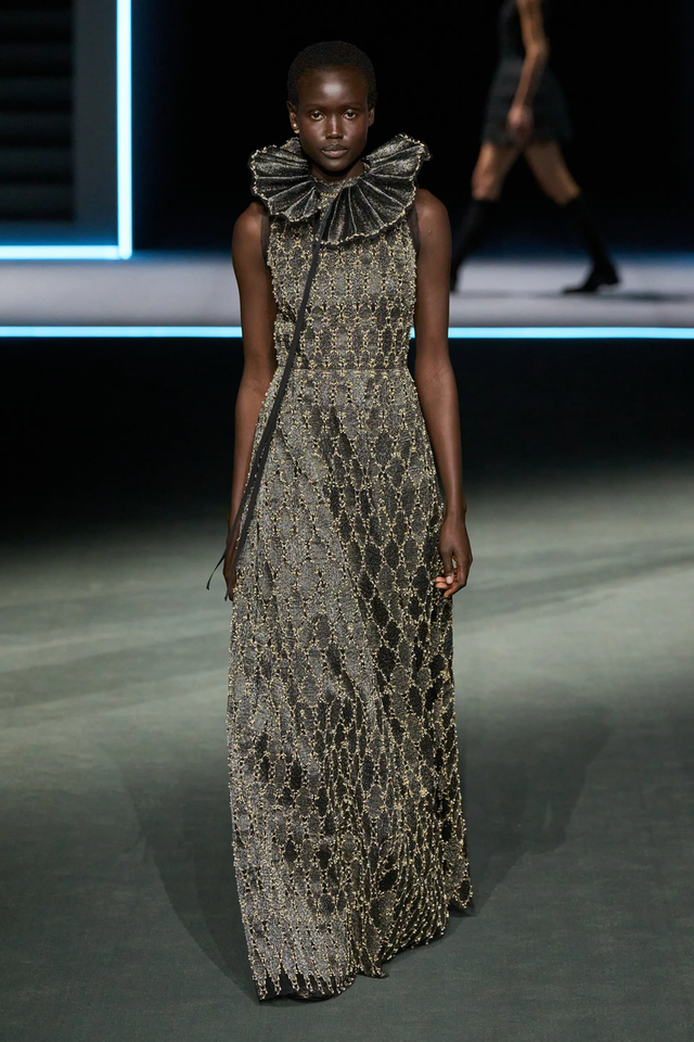 Dior 2025��������չ�ݽ�֯����װ��� ������˵������